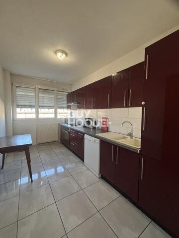 Appartement à louer de 4 pièces de 77.65 m²