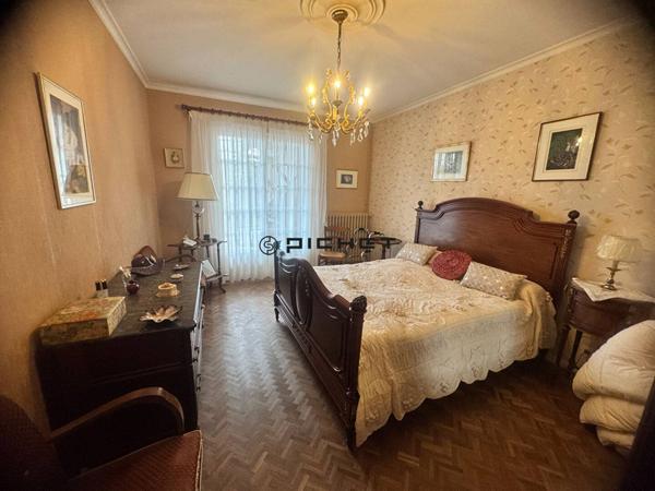 Maison 7 pièces 176 m²