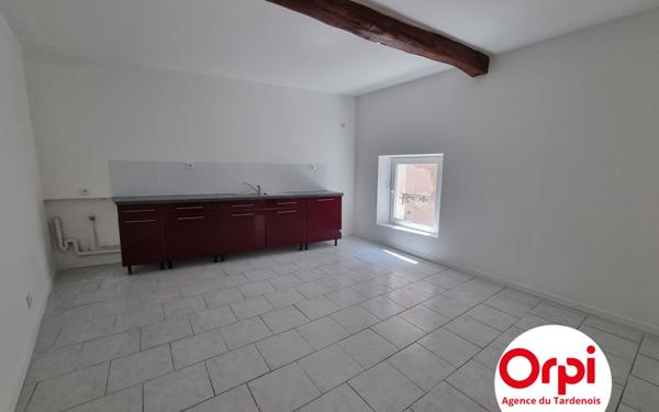 Maison à vendre    3 pièces •  Dormans