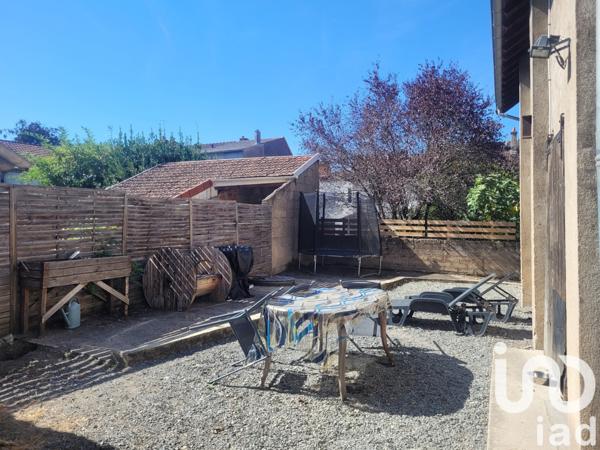 Building for sale 181 m² Gueugnon