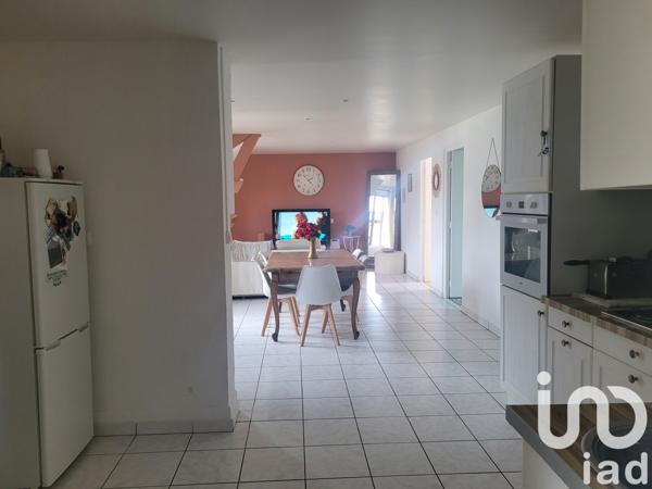 Building for sale 181 m² Gueugnon