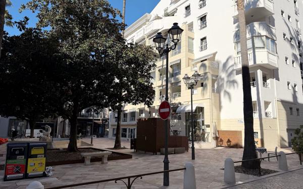 Stationnement à vendre    Cannes