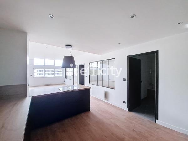 Loft 3 pièces - 104 m²