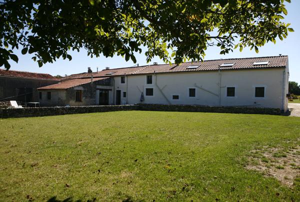 Maison à vendre à Fontaine-Chalendray (17510) - Charente-Maritime