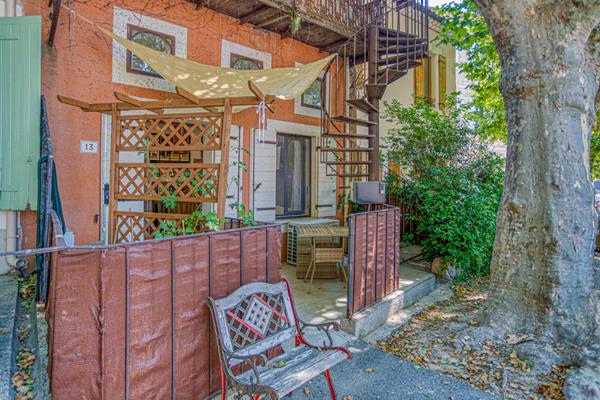 Appartement de charme idéalement situé en coeur de village