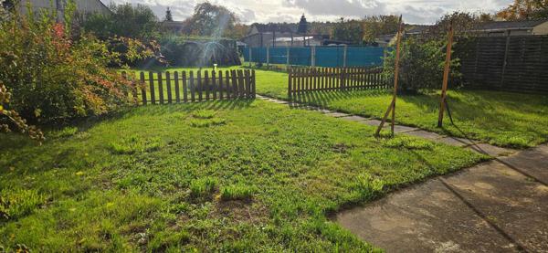 Centre ville, gare et forêt maison en pierre 97 m2