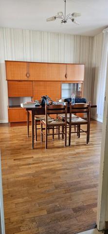 Centre ville, gare et forêt maison en pierre 97 m2