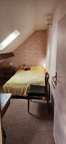 Centre ville, gare et forêt maison en pierre 97 m2