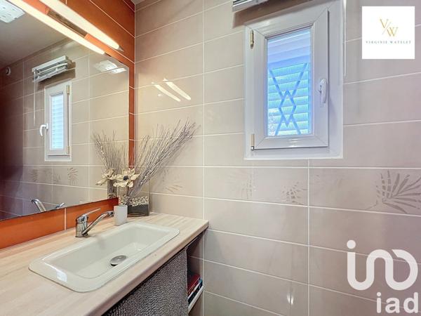 Maison à vendre 7 pièces 151 m² Saint-Mathieu-de-Tréviers