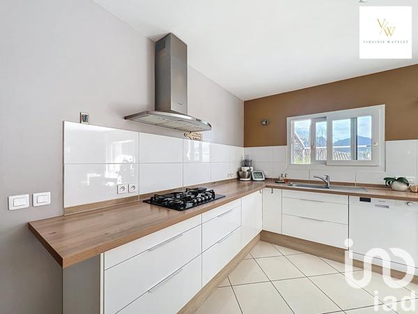 Maison à vendre 7 pièces 151 m² Saint-Mathieu-de-Tréviers