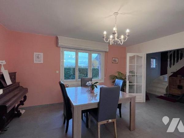 COUP DE COEUR !! Nouveauté !!  À vendre à Hazebrouck !
Sur une parcelle d'environ 600m², en qu...