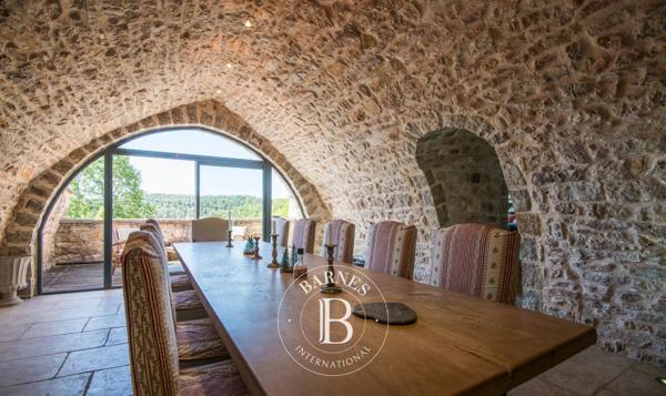 Millau, Propriété 4 Chambres -  203 m² à vendre