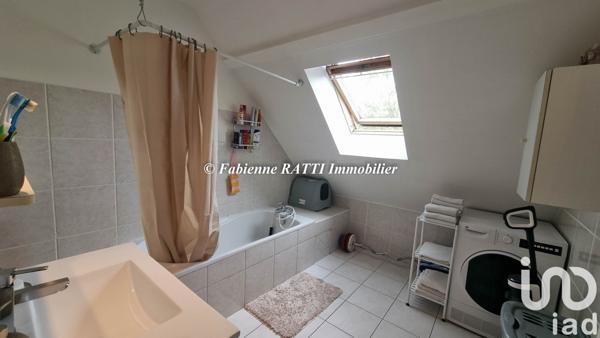 Maison traditionnelle 5 pièces de 120 m² à Carrières-sur-Seine (78420)