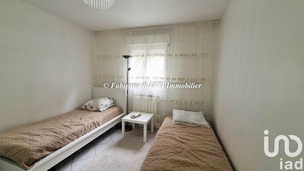 Maison traditionnelle 5 pièces de 120 m² à Carrières-sur-Seine (78420)