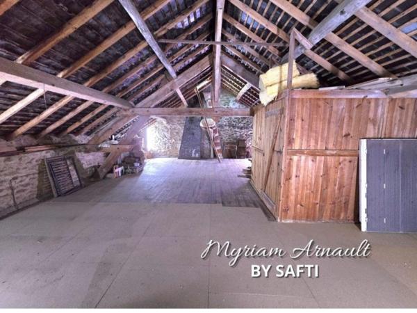 Ensemble Maison d'Habitation 4 Chambres et Grange