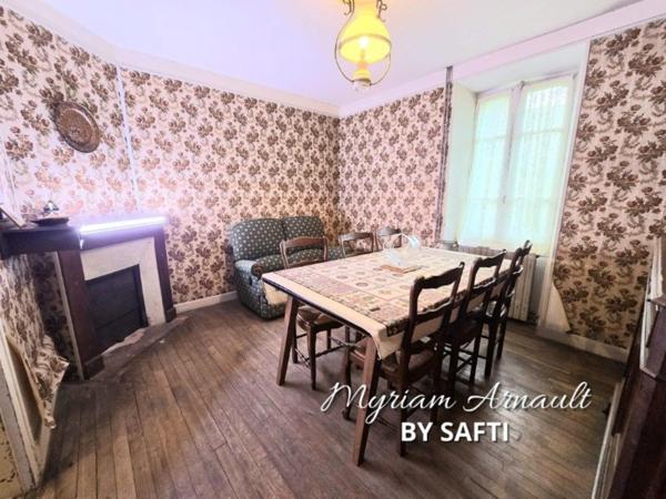 Ensemble Maison d'Habitation 4 Chambres et Grange