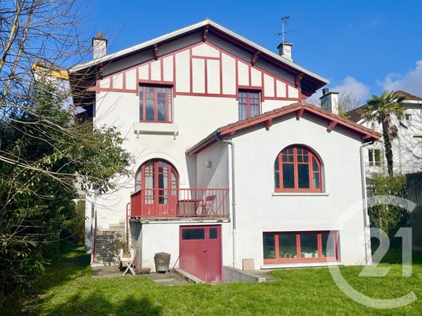 Maison à vendre  9 pièces - 236 m2 PAU - 64