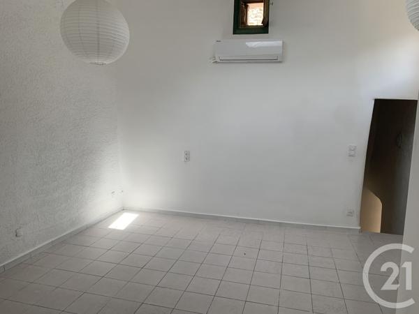 Immeuble à vendre  138 m2 CHUSCLAN - 30