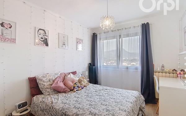 Appartement à vendre    3 pièces • 56,30 m2 Le Pradet