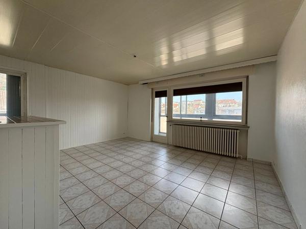 À LOUER – Appartement F4 avec 3 chambres, 2 balcons et cave à Nilvange