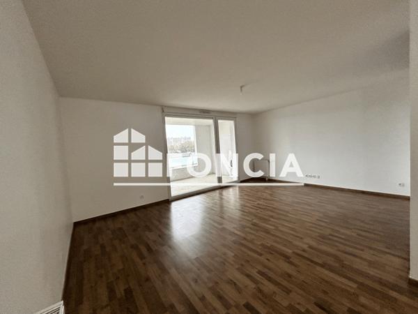 Location Appartement 3 pièces 72.14 m² - RUE CLAUDINE GUERIN Le Petit Quevilly 76140