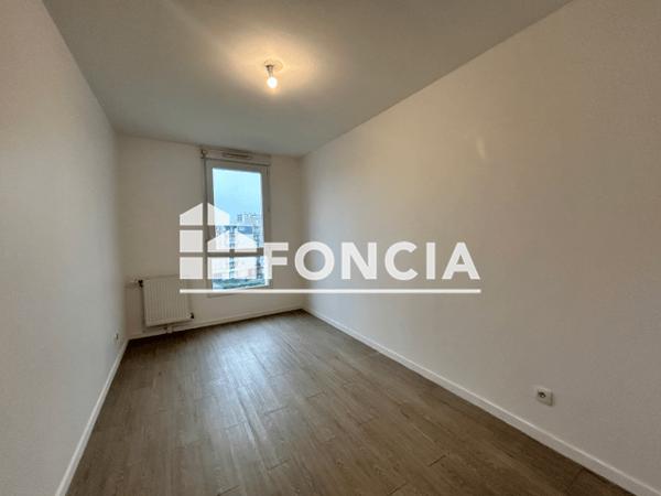 Location Appartement 3 pièces 72.14 m² - RUE CLAUDINE GUERIN Le Petit Quevilly 76140