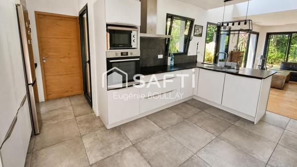 Maison contemporaine avec jardin – Anglet Montbrun