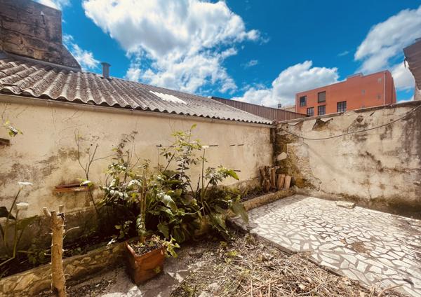 Immeuble 8 pièces - 180 m²