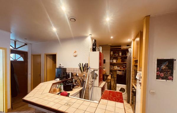 Immeuble 8 pièces - 180 m²