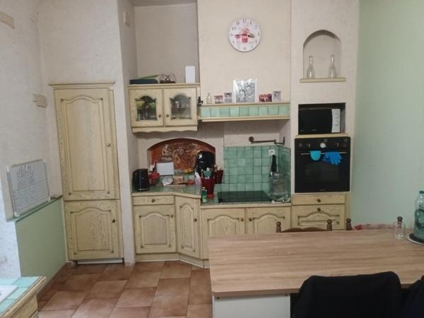 immeuble d'habitation et un local commercial