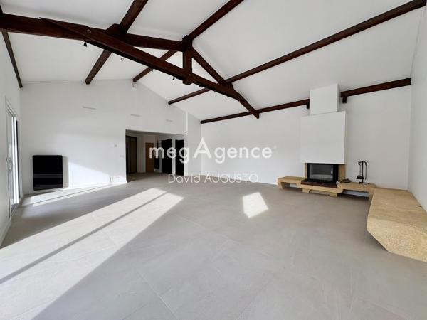 Maison à DOMMARTIN, 69380 - 8 pièces 248m²