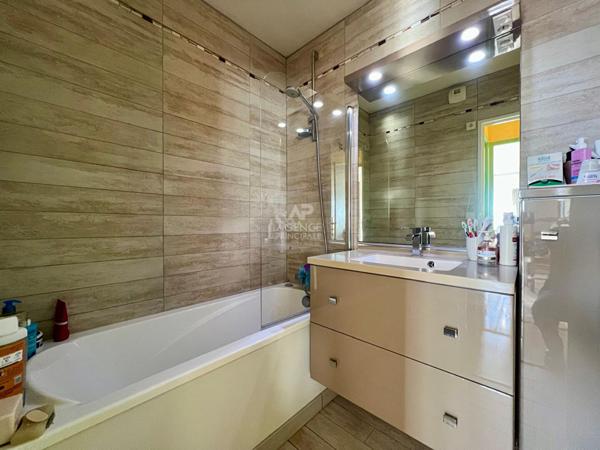 Appartement Houilles 4 pièce(s) 74 m2 €367 500 ** - Référence 887