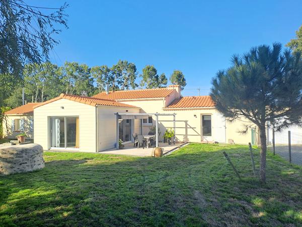 Vente maison Falleron : 221 340 € - AJP Immobilier Challans