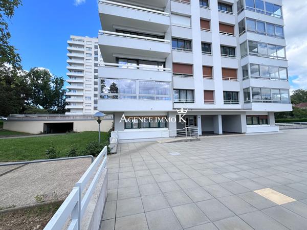 POITIERS - APPRTEMENT DE T4 PROCHE COMMERCES , Poitiers