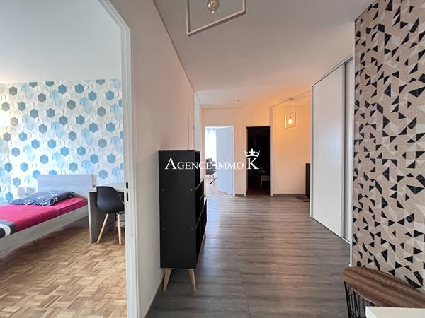 POITIERS - APPRTEMENT DE T4 PROCHE COMMERCES , Poitiers