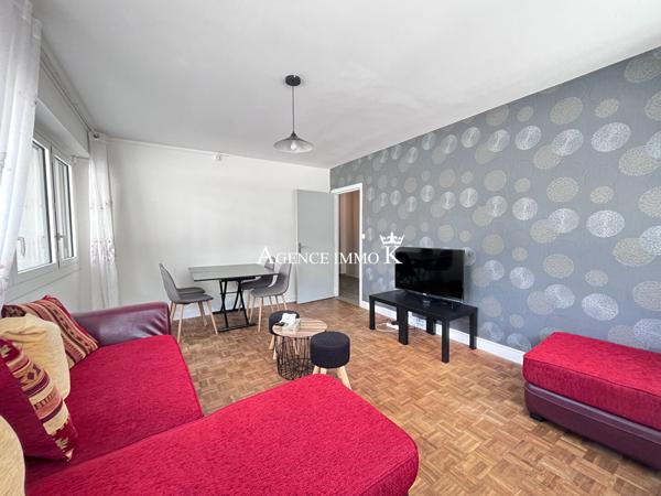 POITIERS - APPRTEMENT DE T4 PROCHE COMMERCES , Poitiers