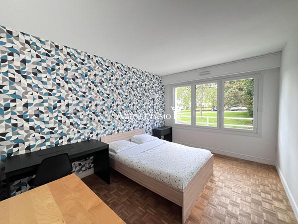 POITIERS - APPRTEMENT DE T4 PROCHE COMMERCES , Poitiers