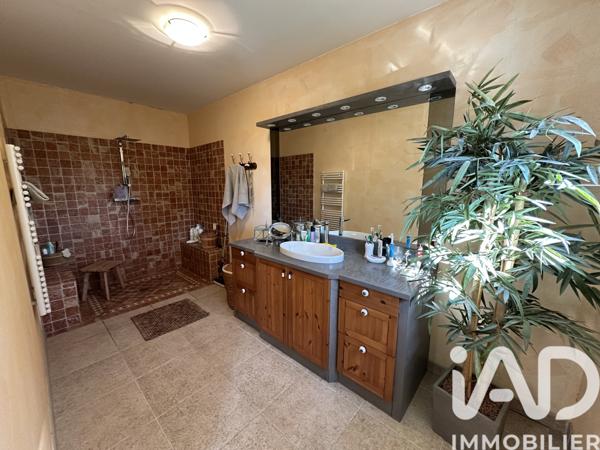 Maison à vendre 5 pièces 162 m² Marseille 15