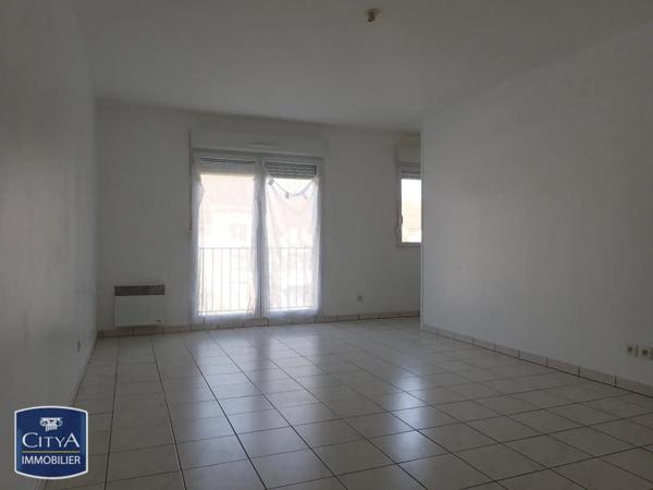 Appartement à louer 2 pièces 46.34m² Bailleul (59270)