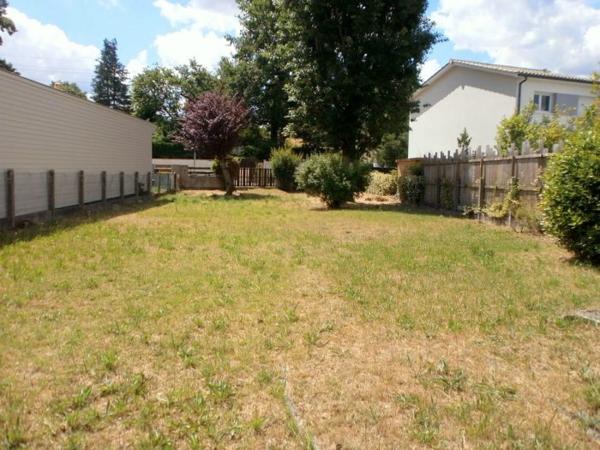 Terrain Constructible Villenave-d'Ornon 03 a 76 ca , 01 a 12 ca constructibles