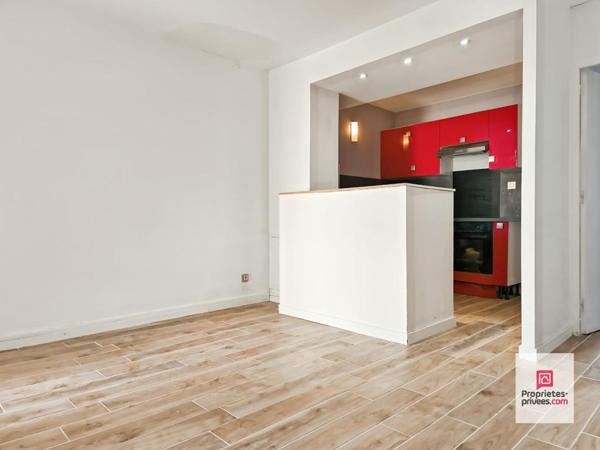 MARCQ EN BAROEUL (59700) Croisé Laroche, joli appartement T2 de 45,5m2 avec balcon, parking commun privatif, jardin commun