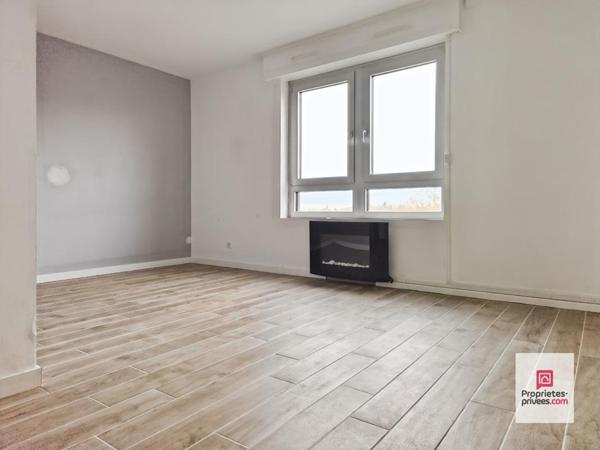 MARCQ EN BAROEUL (59700) Croisé Laroche, joli appartement T2 de 45,5m2 avec balcon, parking commun privatif, jardin commun