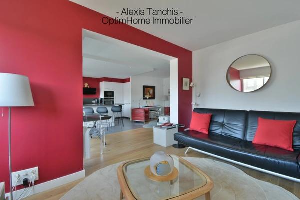 Lille Centre / Square Foch – Appartement T3 rénové avec balcon au 7ᵉ étage