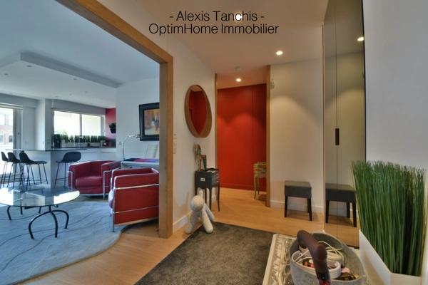 Lille Centre / Square Foch – Appartement T3 rénové avec balcon au 7ᵉ étage