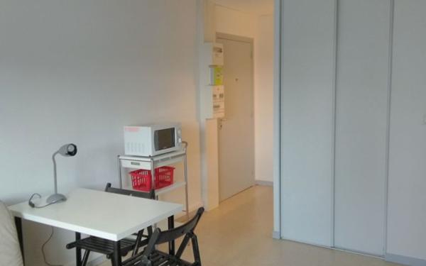 Appartement à louer    1 pièce • 22,50 m2 Saint-Genis-Laval