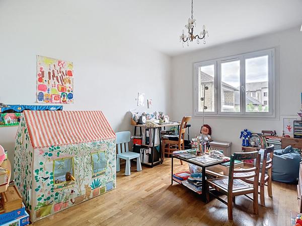 SPECIAL INVESTISSEUR - Appartement vendu loue a Brive La Gaillarde 79.54 m2 - 3 chambres - Garage - parking