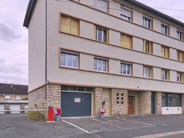 SPECIAL INVESTISSEUR - Appartement vendu loue a Brive La Gaillarde 79.54 m2 - 3 chambres - Garage - parking