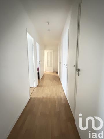 Appartement 3 pièces de 79 m² à Montreuil (93100)