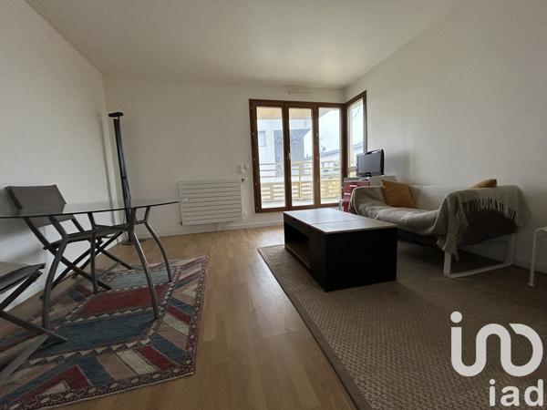 Appartement 3 pièces de 79 m² à Montreuil (93100)