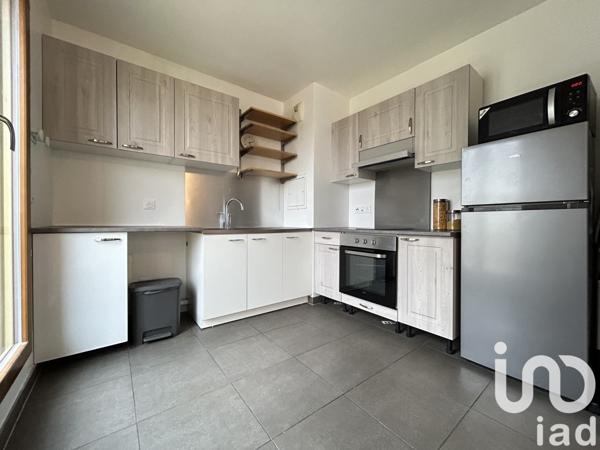 Appartement 3 pièces de 79 m² à Montreuil (93100)